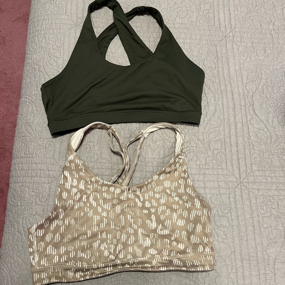 Lot of 2 sports bras. Size medium. Both EUC